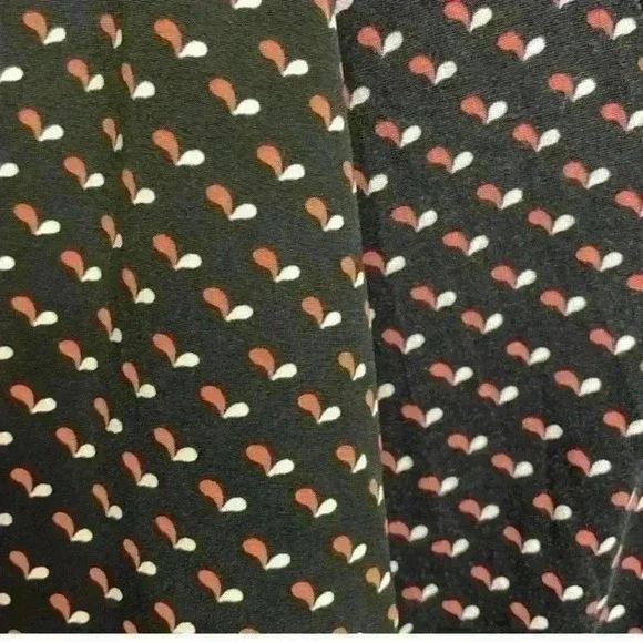 Ann Taylor Long Sleeve Mixed Media Top Size small - Picture 3 of 6